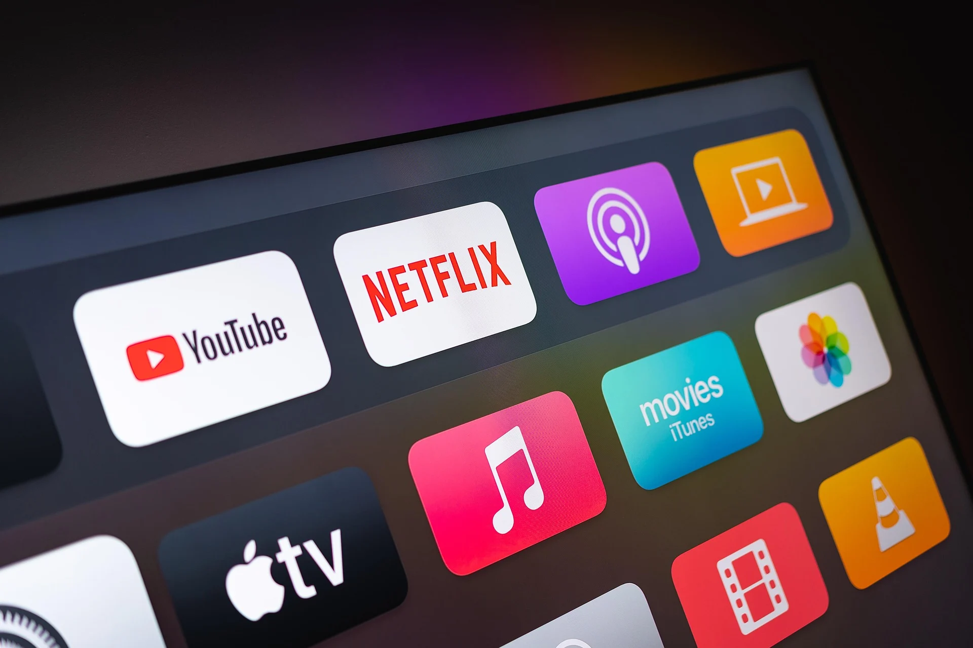 netflix amazon prime global streaming