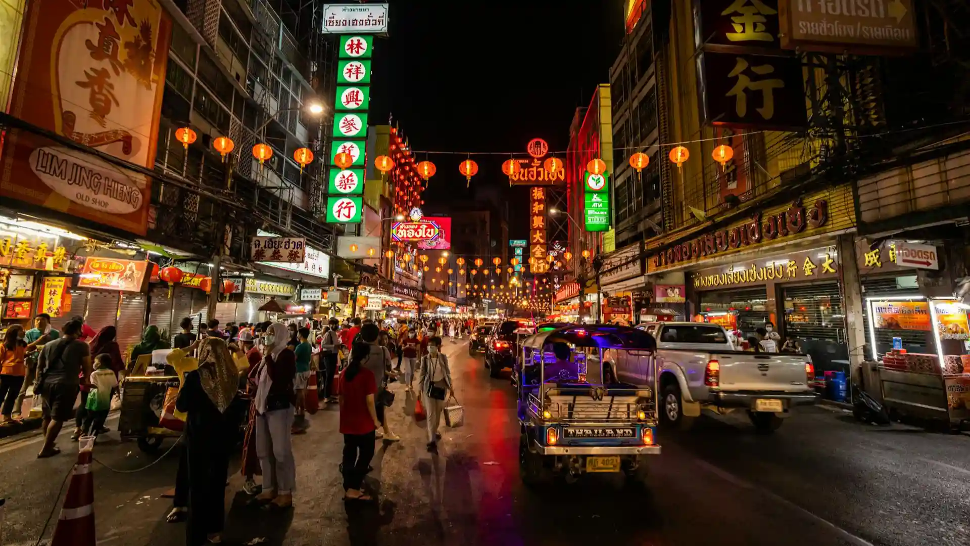 ব্যাংককের জনসংখ্যা প্রায় ১ কোটি ১৪ লাখ