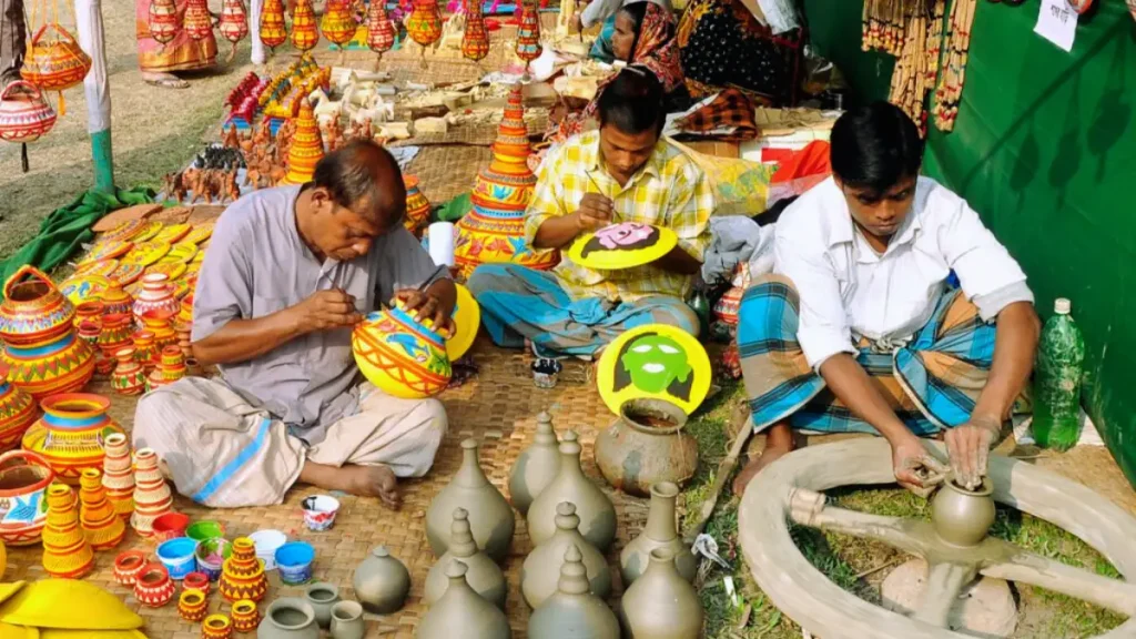 এই আয়োজন হয়ে ওঠে গ্রামীণ অর্থনীতির প্রাণকেন্দ্র