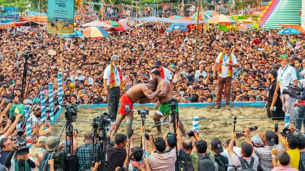 জব্বারের বলীখেলা চট্টগ্রামের ঐতিহ্যবাহী কুস্তি কেন্দ্রিক লোকজ মহোৎসব।